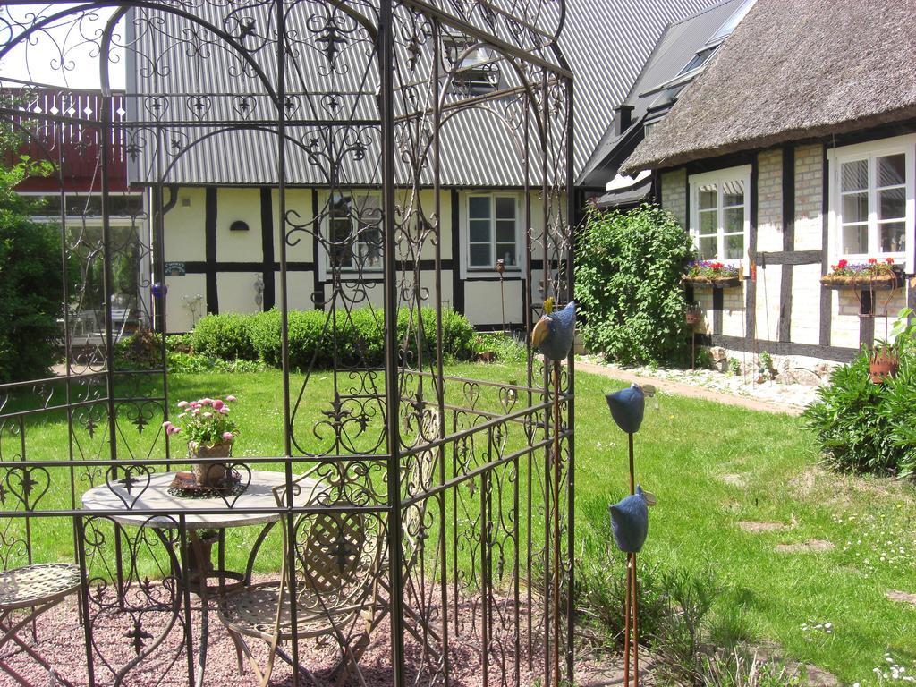 Aengshyddan B&B Yngsjo ภายนอก รูปภาพ